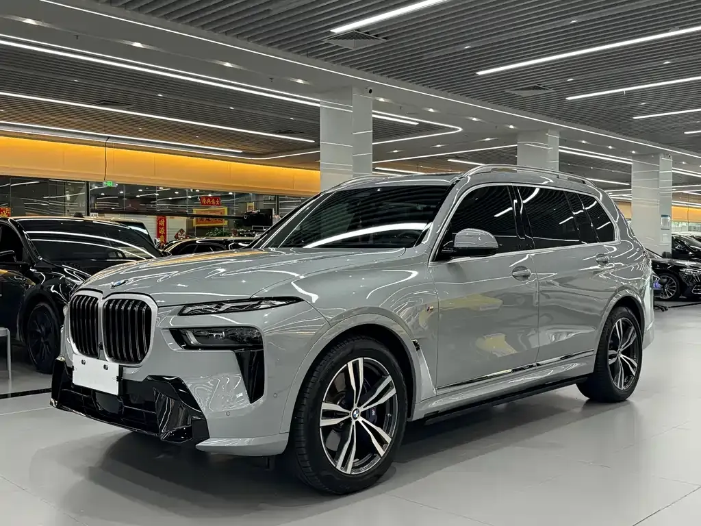 BMW X7 — фото 1