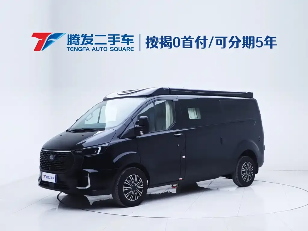 Ford Tourneo — фото 1