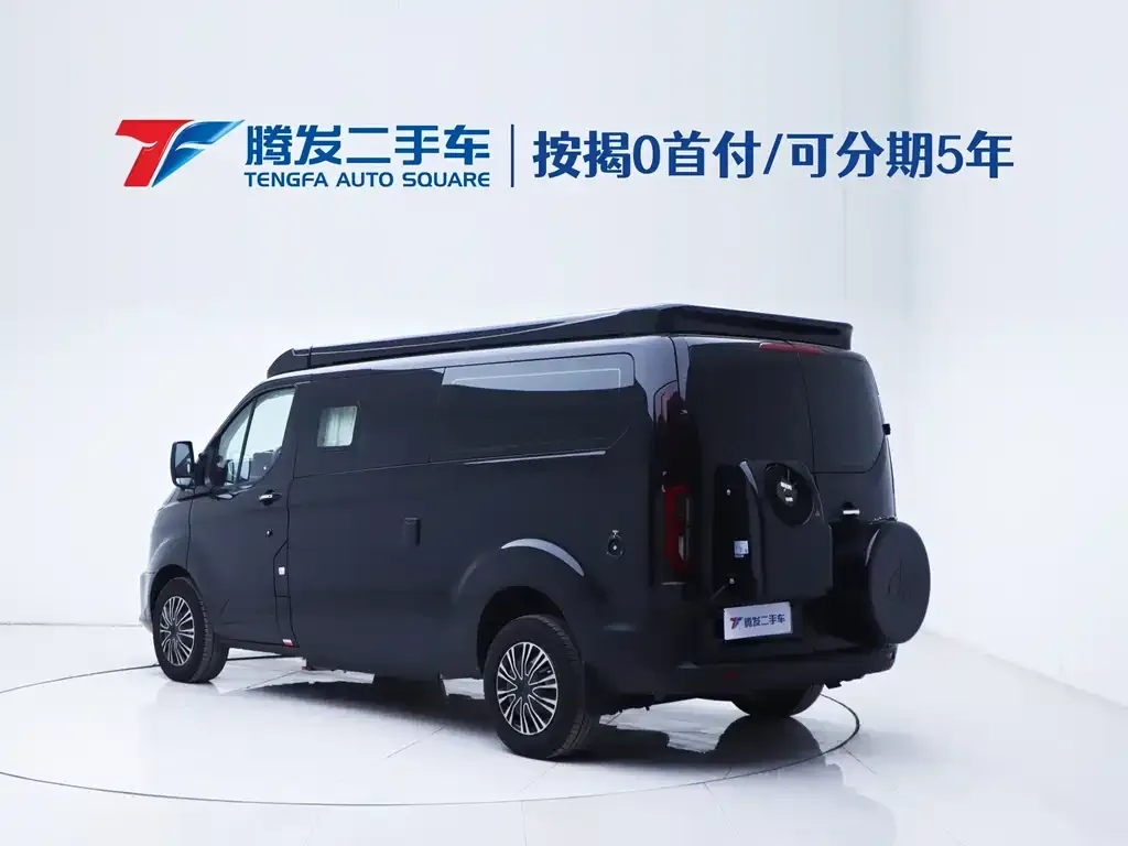 Ford Tourneo — фото 3