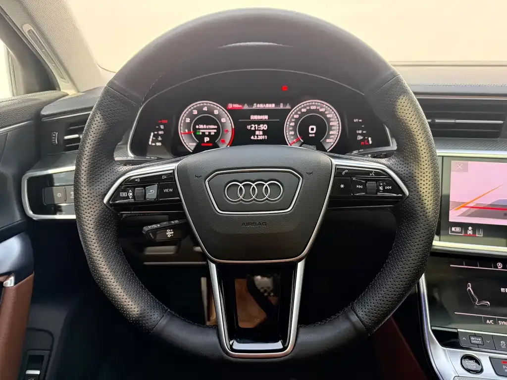 Audi A6L — фото 8