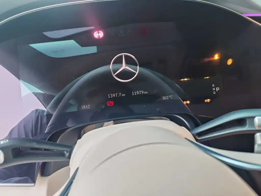 Mercedes-Benz EQS — фото 10