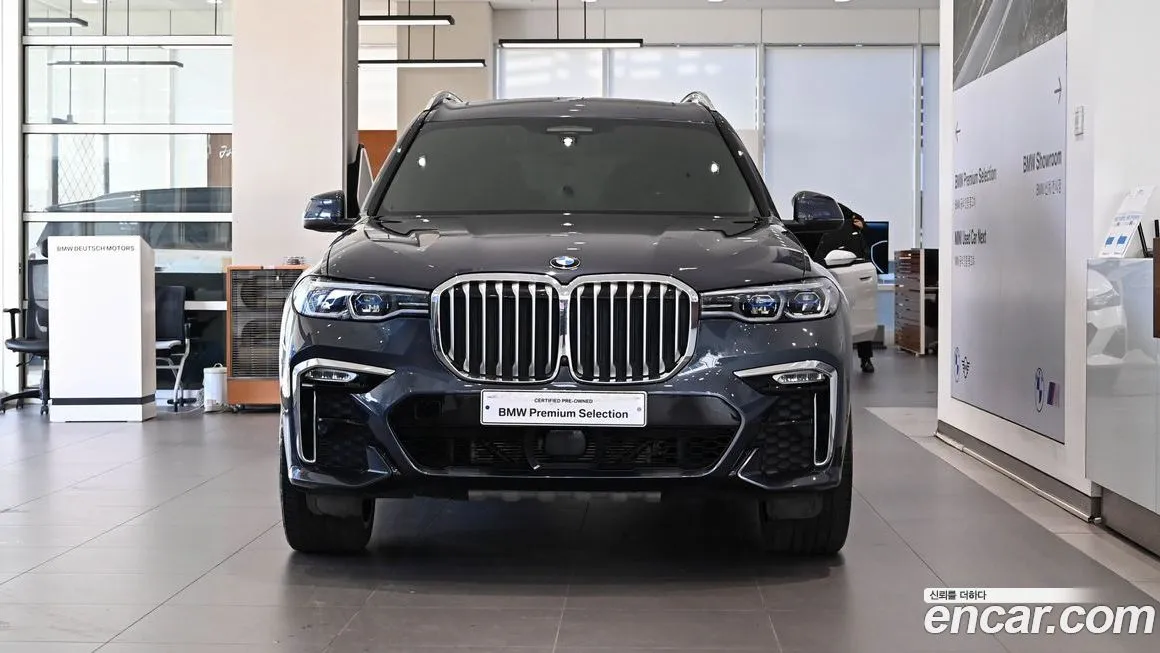 BMW X7 — фото 3