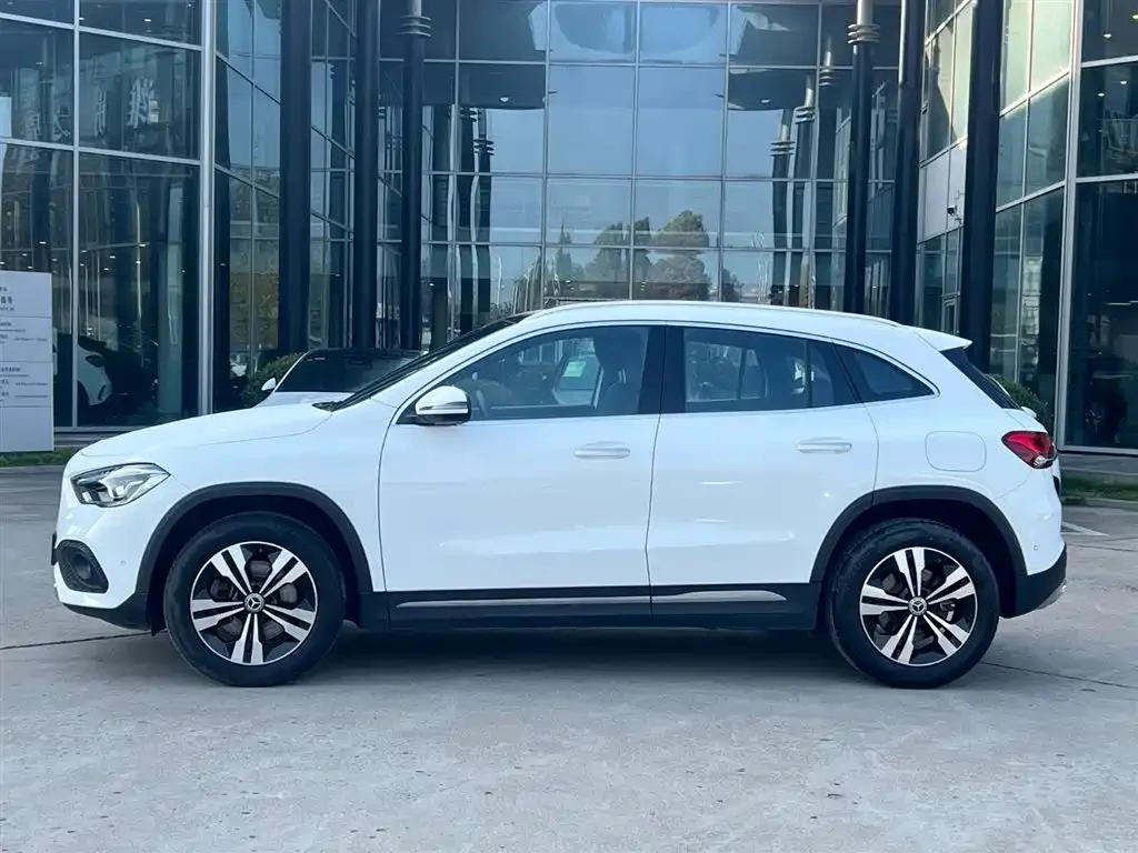 Mercedes-Benz GLA — фото 3