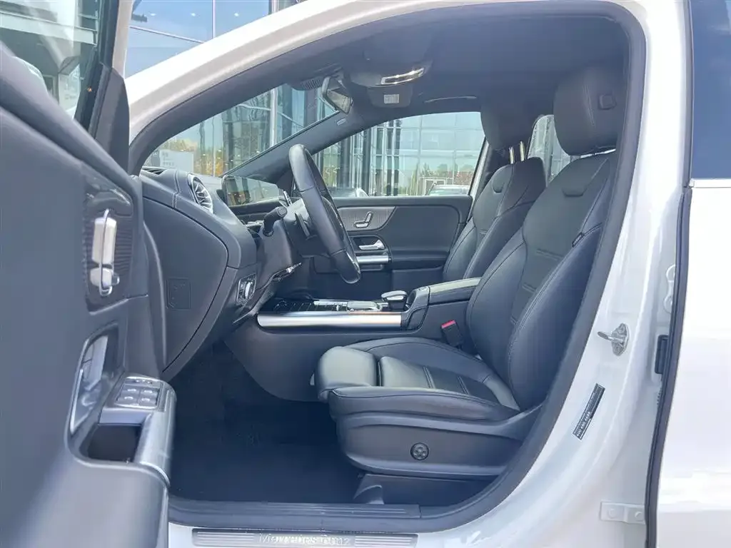 Mercedes-Benz GLA — фото 5