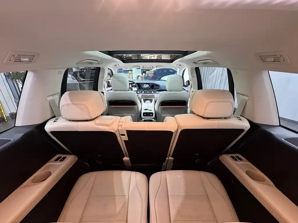 Mercedes-Benz GLS — фото 10