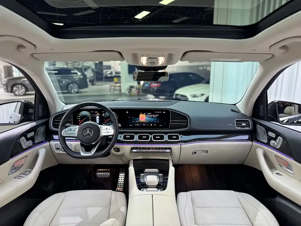 Mercedes-Benz GLS — фото 9