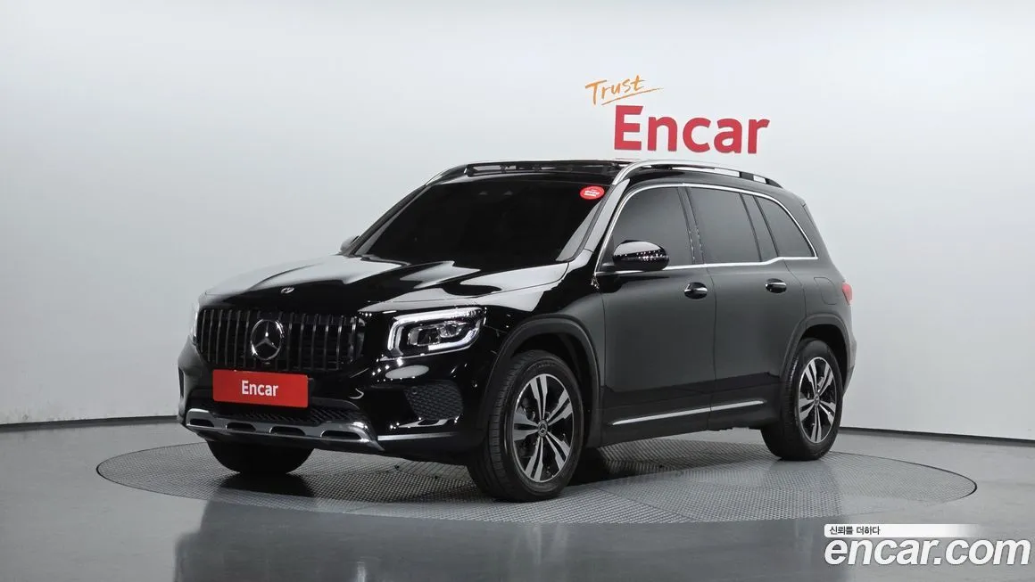 Mercedes-Benz GLB-Class — фото 1