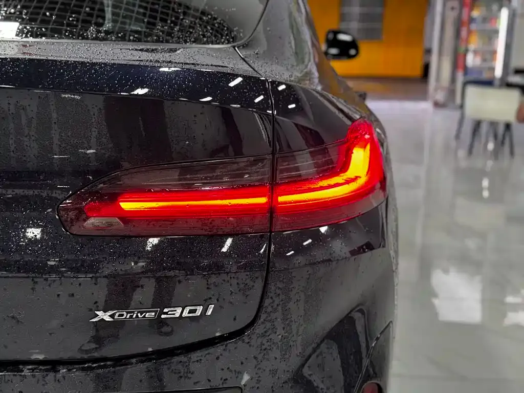 BMW X4 — фото 8