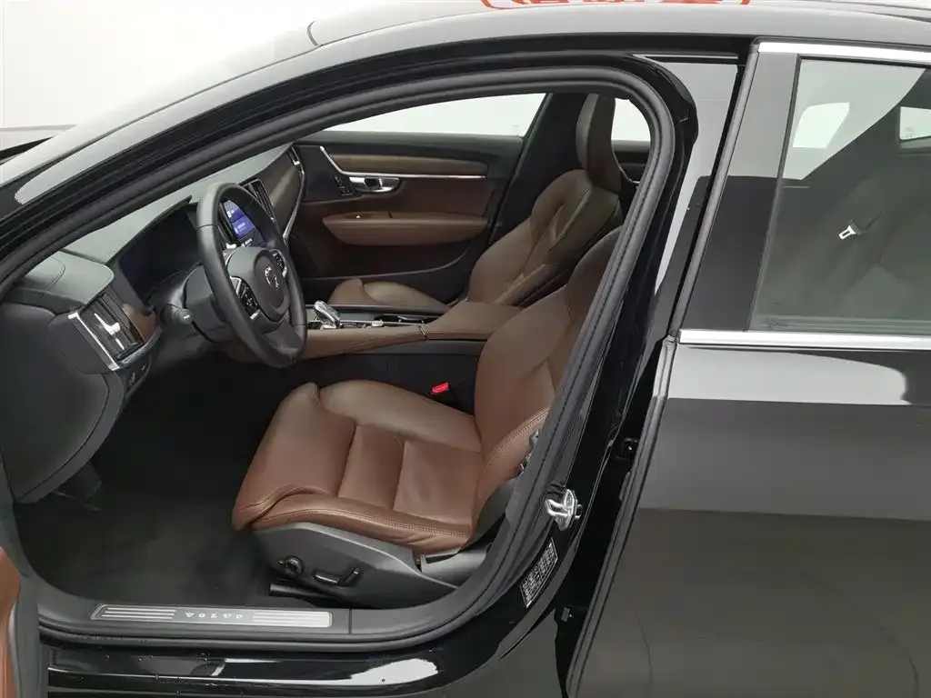 Volvo S90 — фото 10