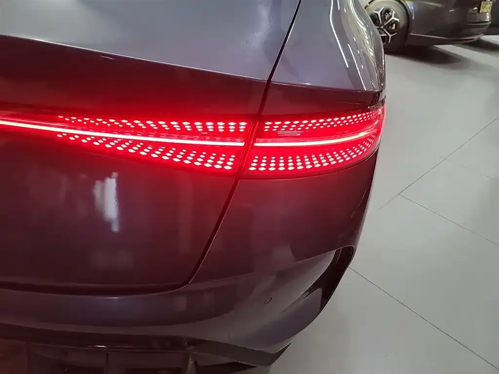 BYD Seal — фото 8