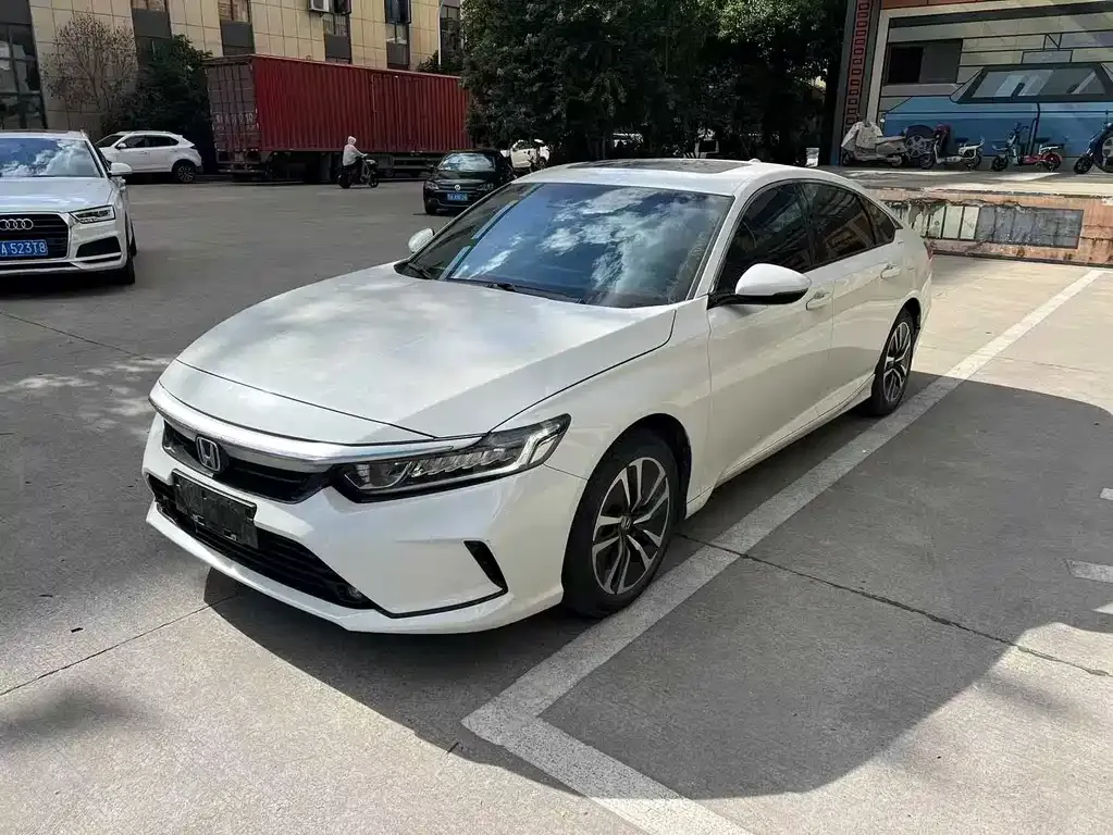 Honda Inspire — фото 1