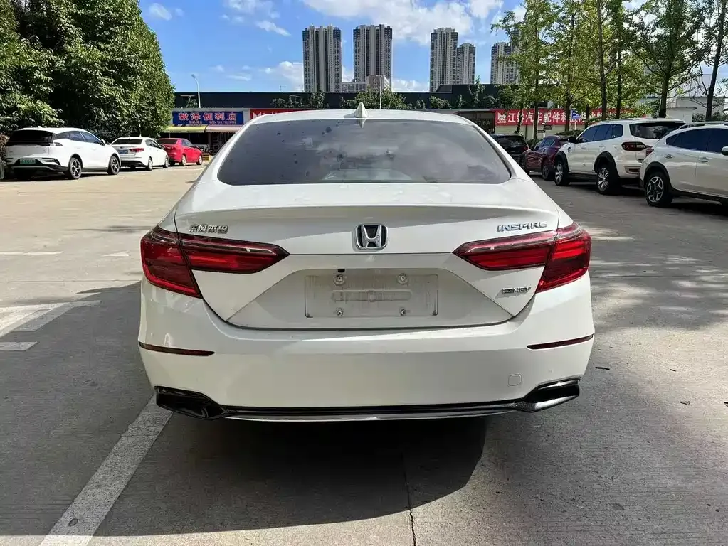 Honda Inspire — фото 8