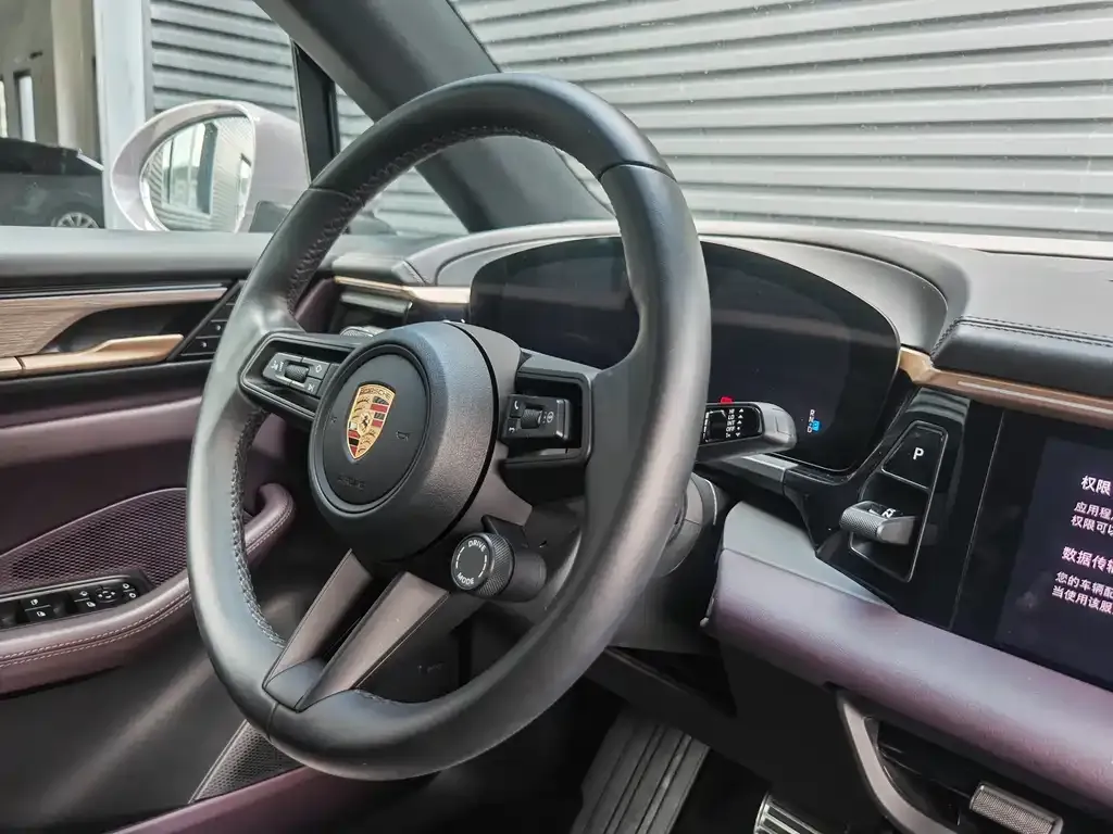 Porsche Macan EV — фото 10