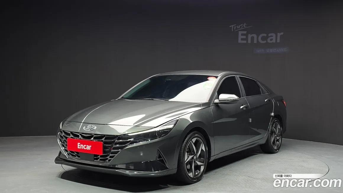Hyundai AVANTE — фото 1