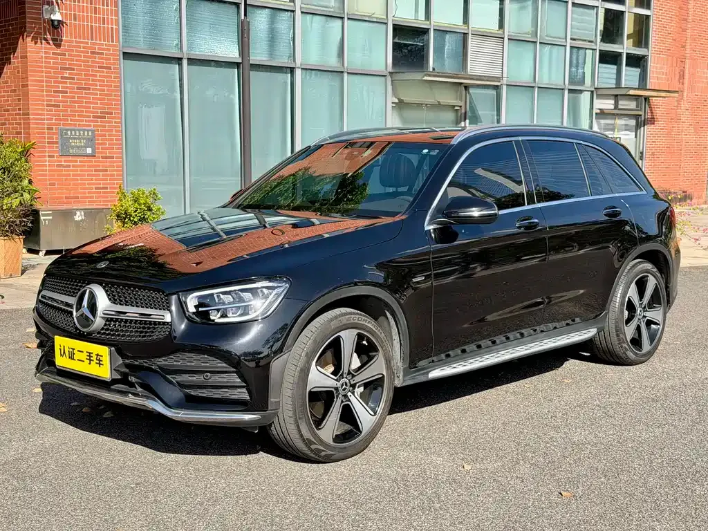 Mercedes-Benz GLC — фото 1