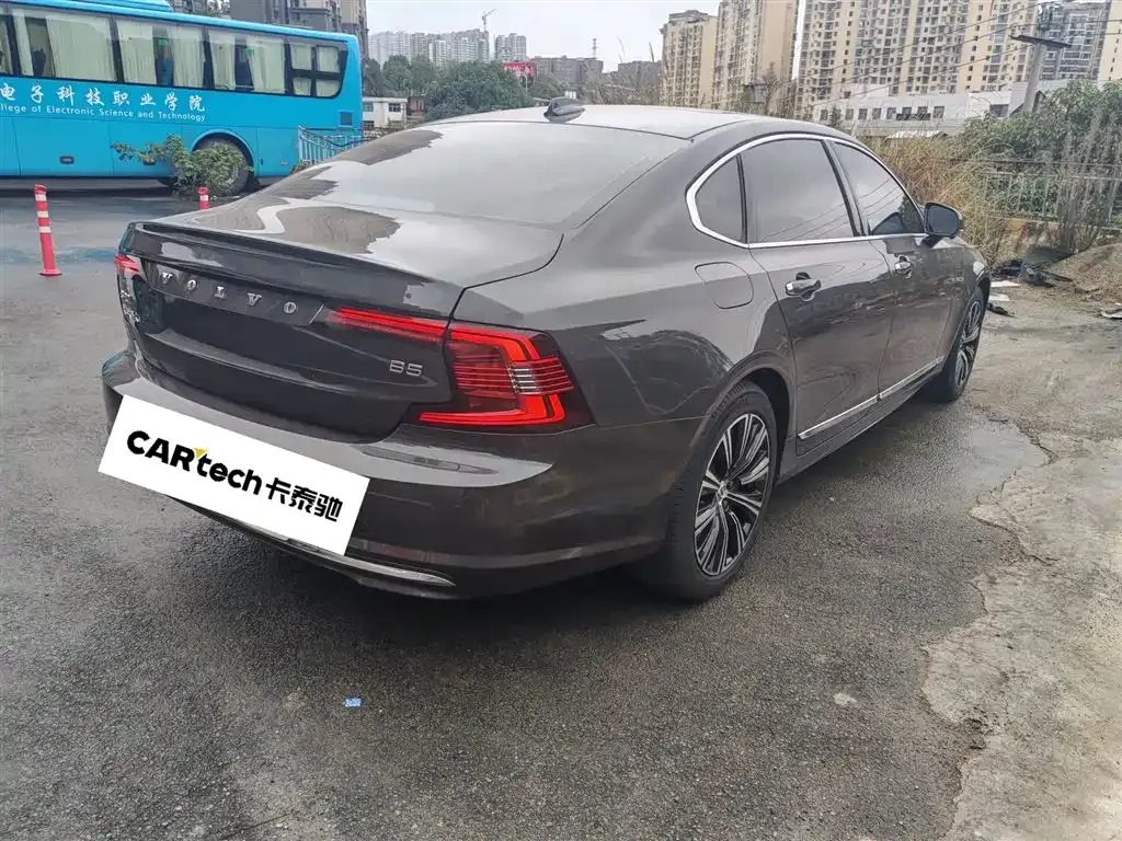 Volvo S90 — фото 10