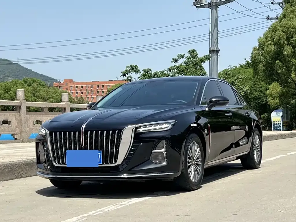 Hongqi H5 — фото 1