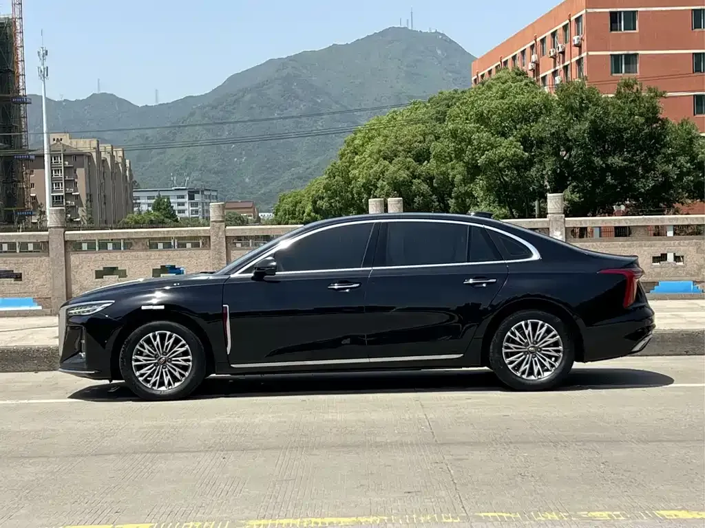 Hongqi H5 — фото 7