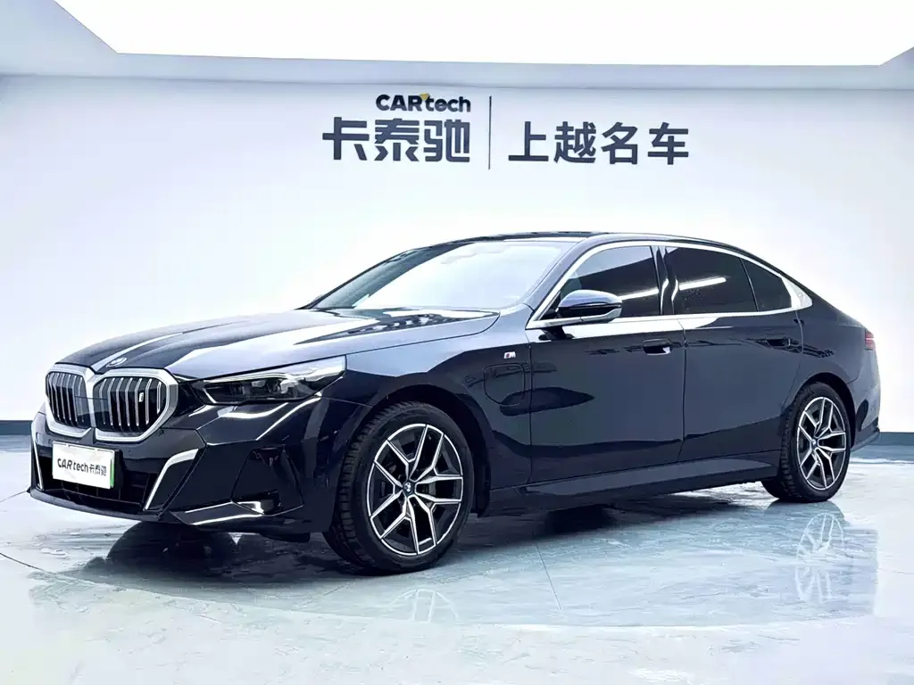 BMW i5 — фото 1