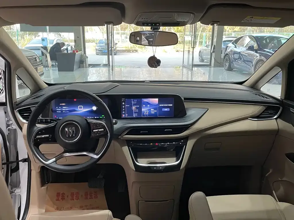 Buick GL8 Hybrid — фото 9