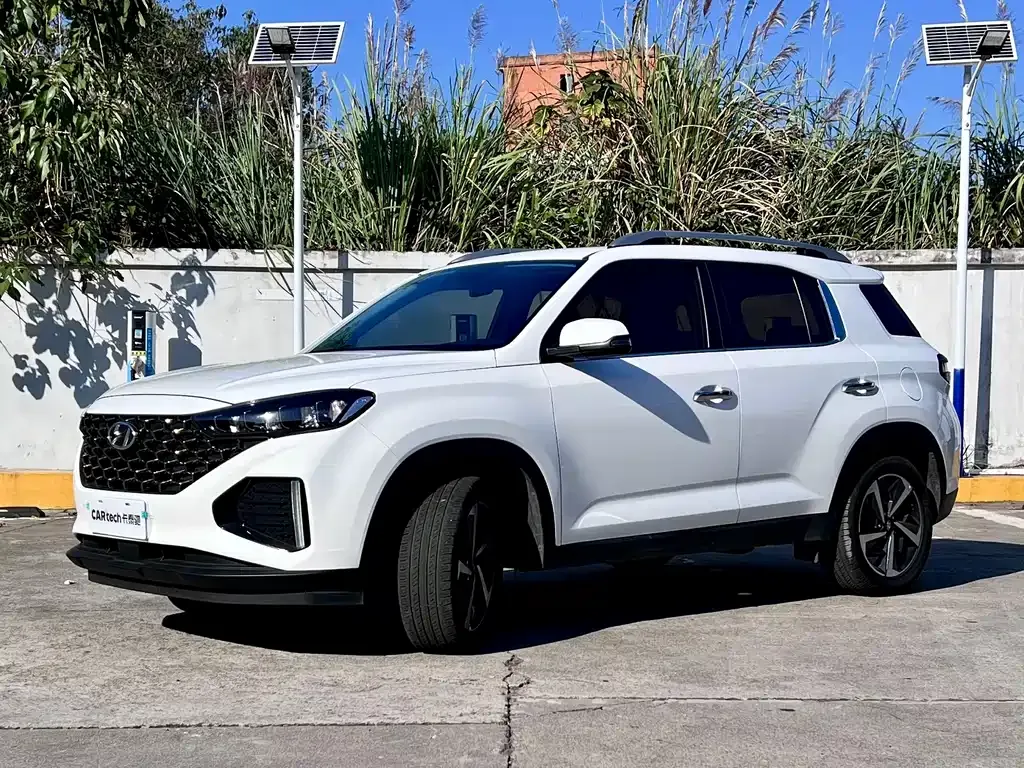Hyundai ix35 — фото 1