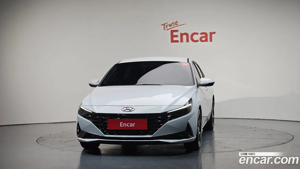 Hyundai AVANTE — фото 3