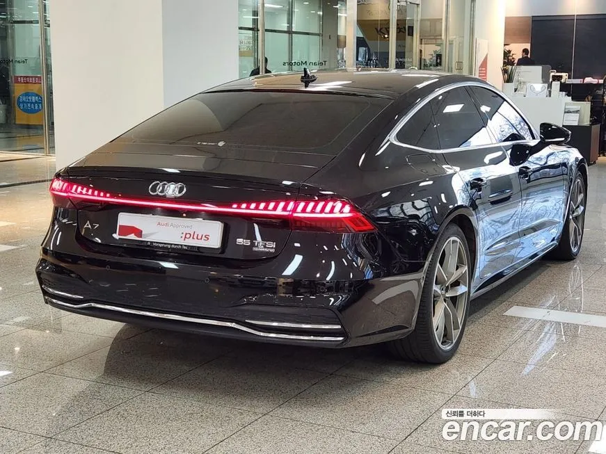 Audi A7 — фото 2