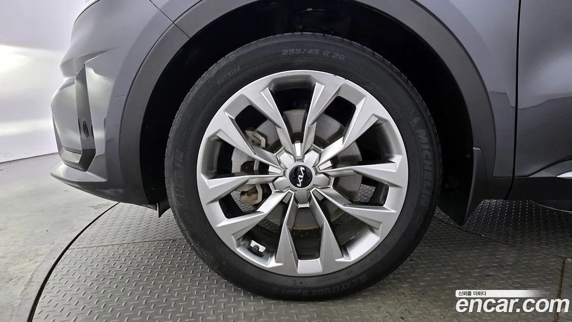Kia Sorento — фото 5