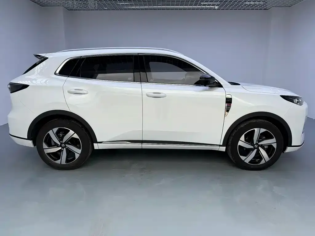 Changan CS55PLUS — фото 3