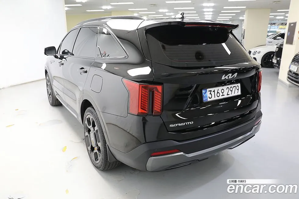 Kia Sorento — фото 6
