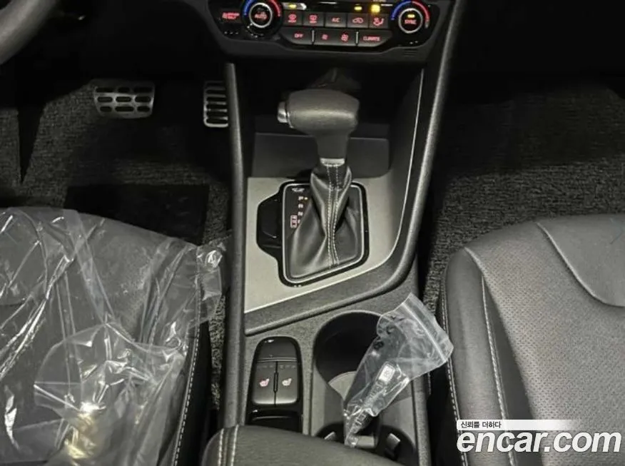 Kia Niro — фото 10