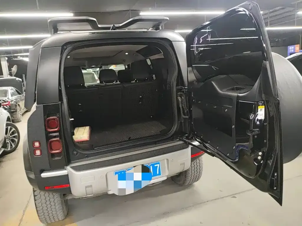 Land Rover Defender — фото 9