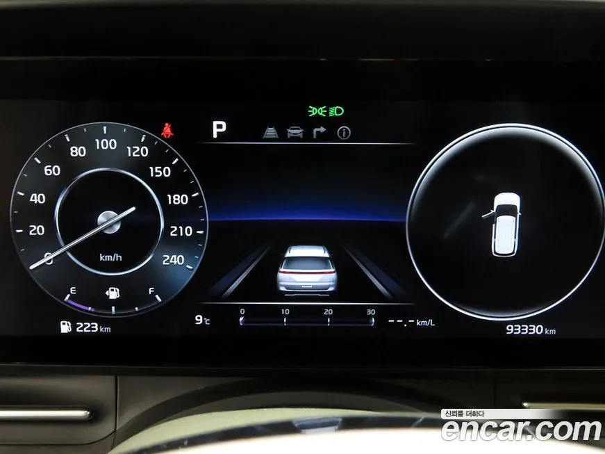 Kia Carnival — фото 10