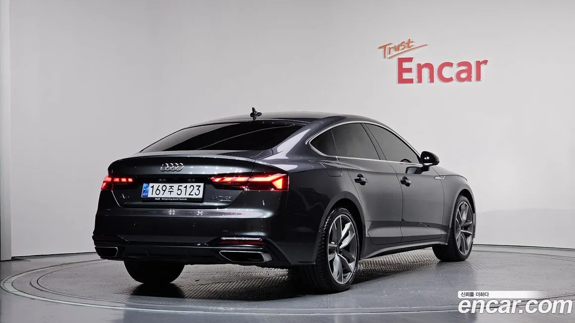 Audi A5 — фото 2