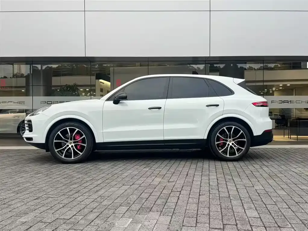 Porsche Cayenne — фото 4