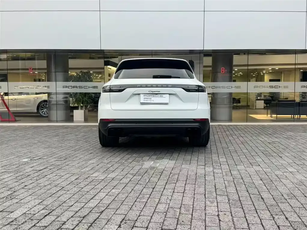 Porsche Cayenne — фото 6