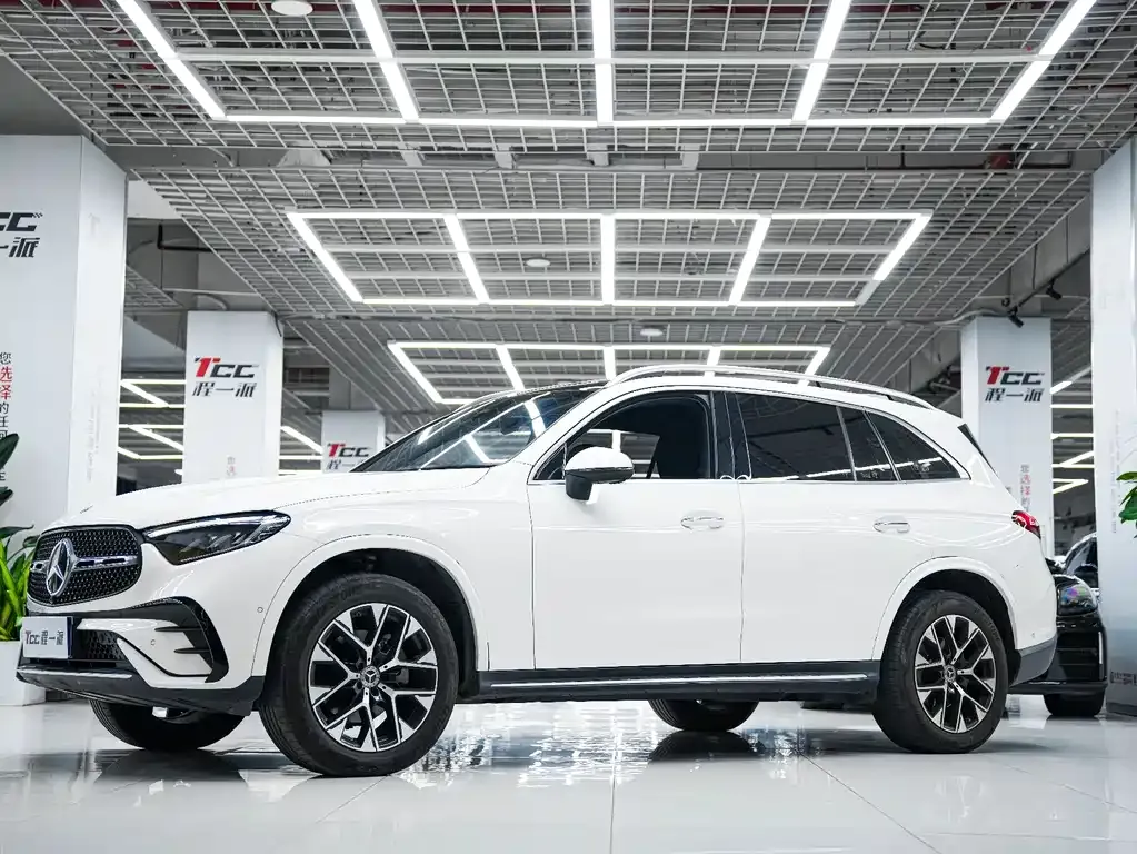Mercedes-Benz GLC — фото 1