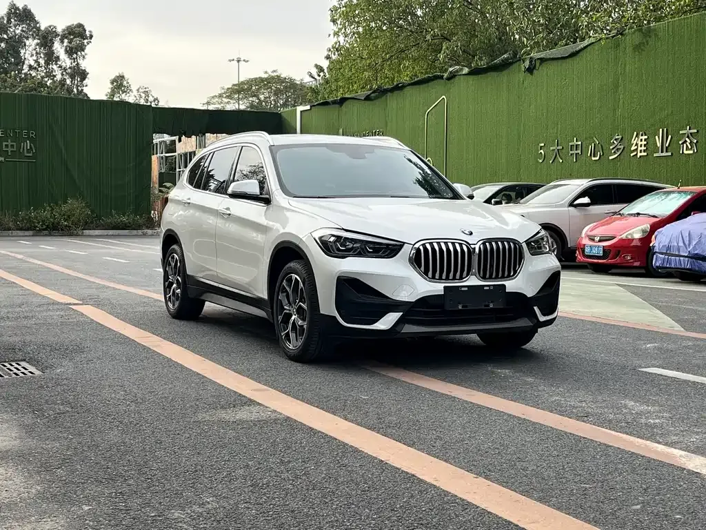 BMW X1 — фото 3