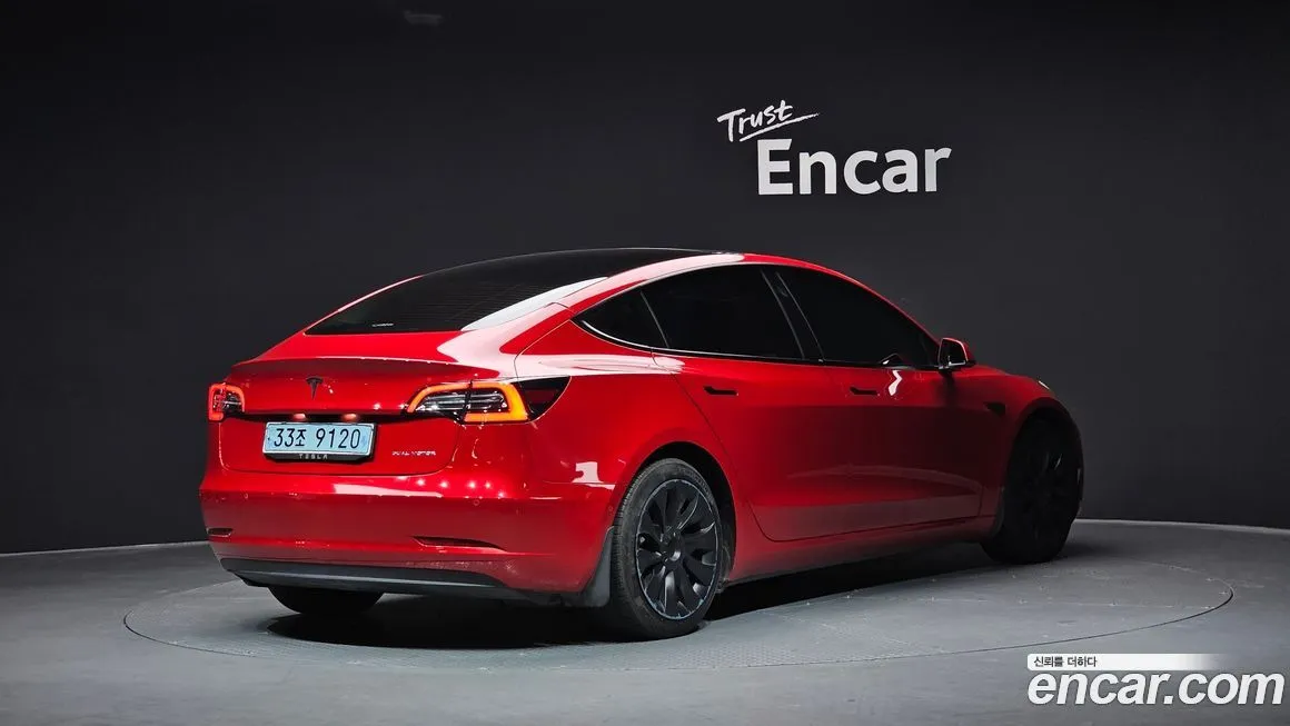 Tesla Model 3 — фото 2