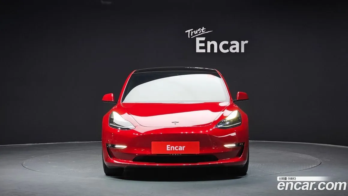 Tesla Model 3 — фото 3
