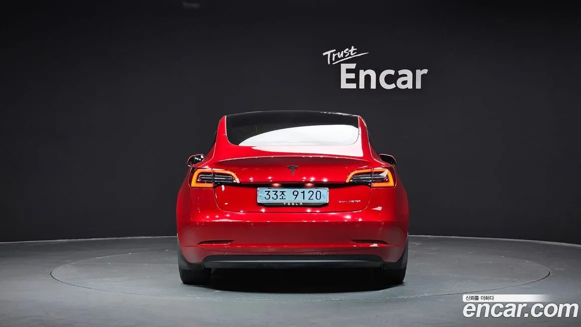 Tesla Model 3 — фото 4