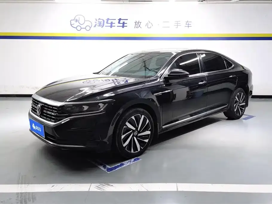 Volkswagen Passat — фото 1
