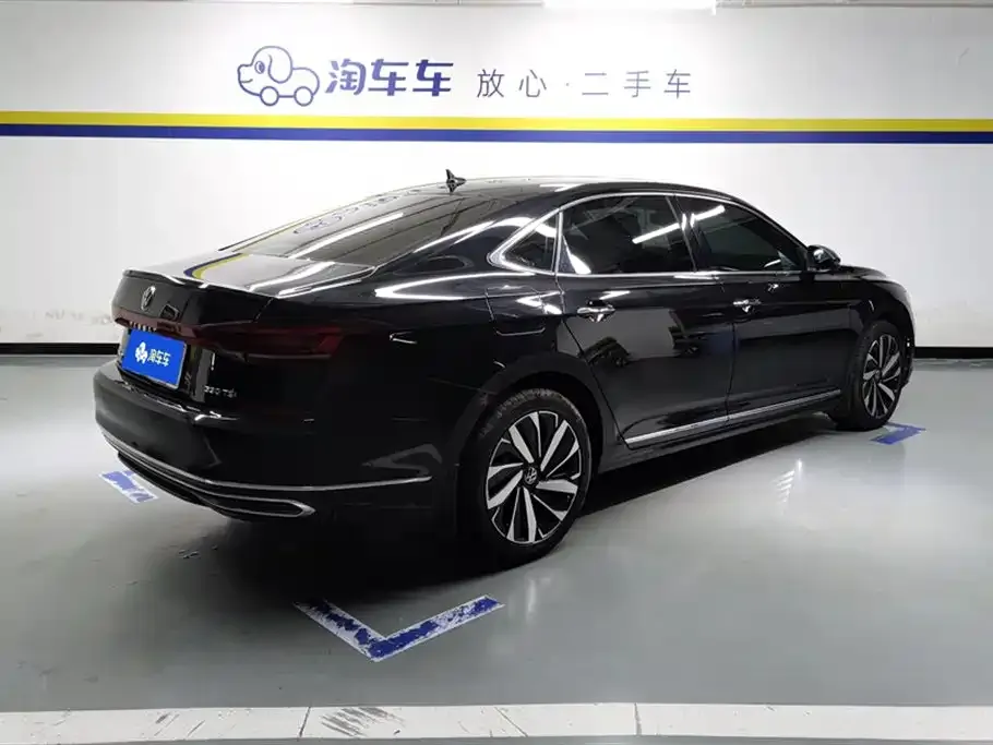Volkswagen Passat — фото 3