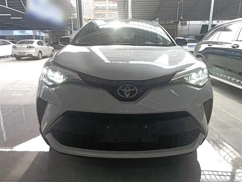 Toyota C-HR — фото 3