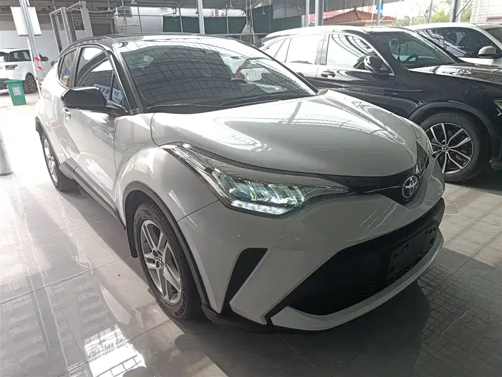 Toyota C-HR — фото 4