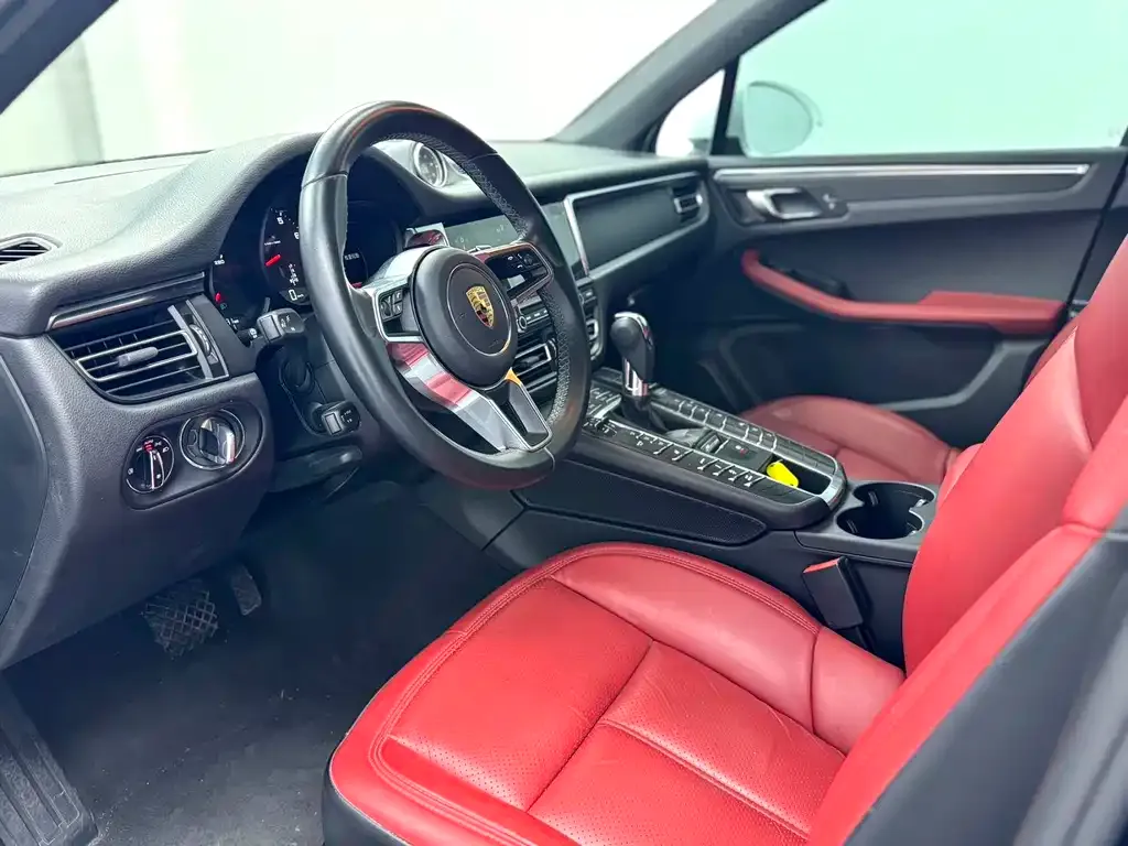 Porsche Macan — фото 4