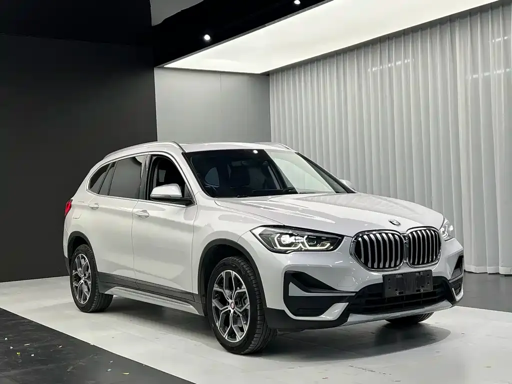 BMW X1 — фото 3