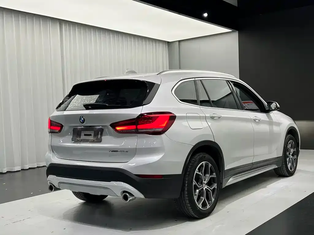 BMW X1 — фото 4