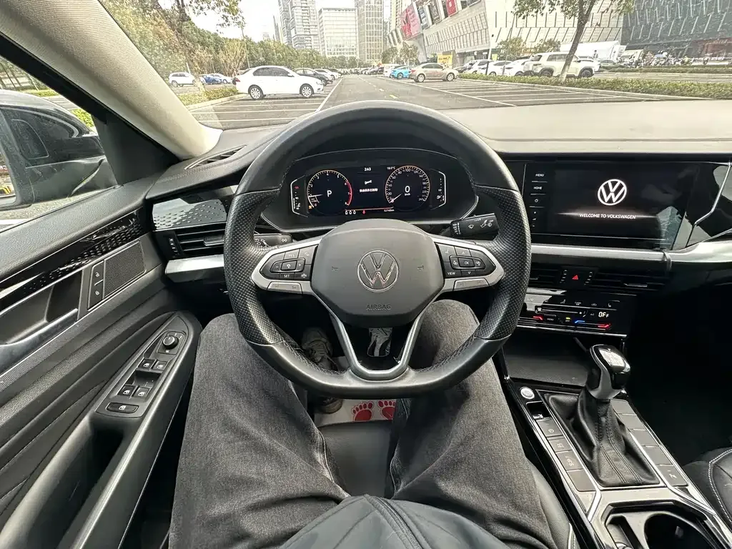 Volkswagen Passat — фото 10