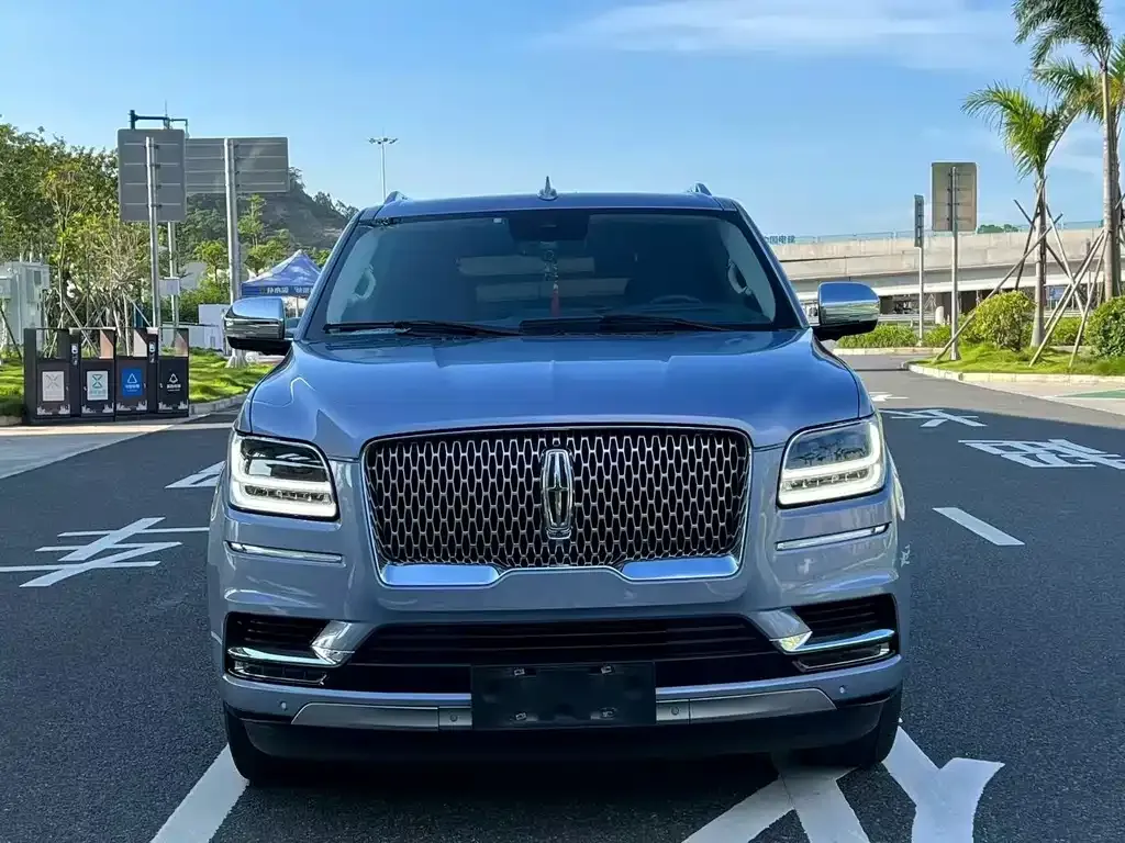Lincoln Navigator — фото 2